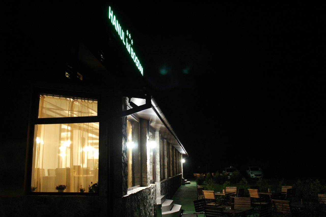 Hanul Lui Bogdan Economy Inn Făget 外观 照片